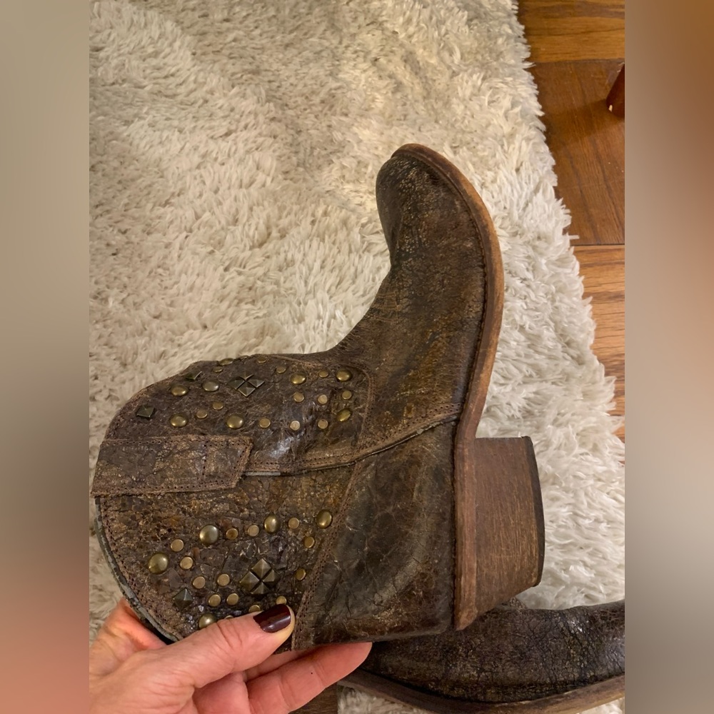 Steve Madden boots